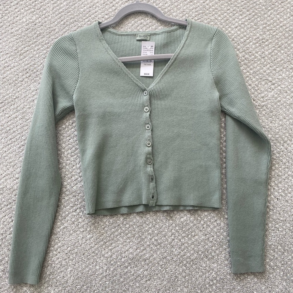 Brandy Melville shirt